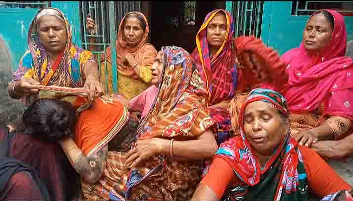 স্ত্রী বাপের বাড়ি চলে যাওয়ায় ঘটককে প্রকাশ্যে কুপিয়ে হত্যা