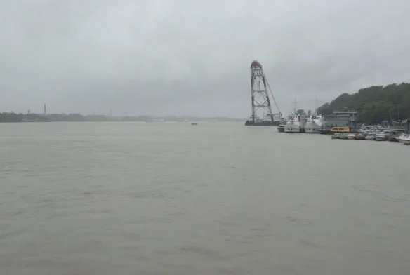 বরিশালে তিন নদীর পানি বিপৎসীমার উপরে, তলিয়ে যাচ্ছে নিম্নাঞ্চল