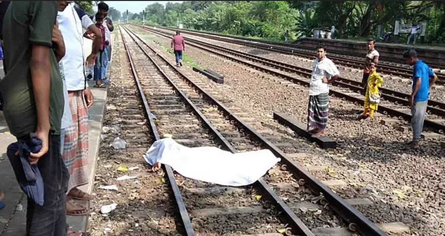 লালপুরে ট্রেনে কেটে ছাত্রের মৃত্যু 