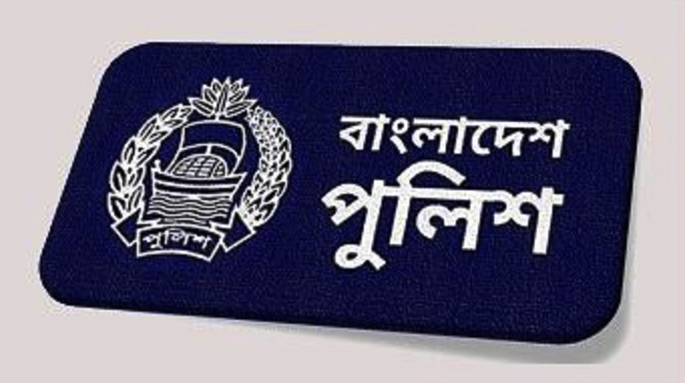 ২ মাস ধরে বেতন নেই: ধারদেনা করে চলছেন ৩ হাজার পুলিশ!