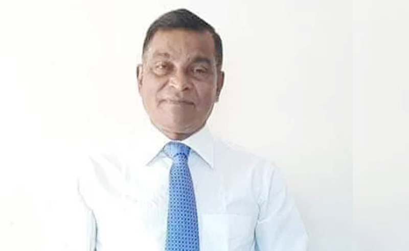 ‘আমি প্রফেসর কলেজে, বাহিরে আমি বড় মাস্তান’