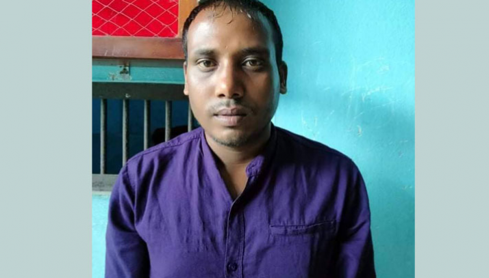 এসআই পরিচয়ে গৃহবধূর নগ্ন ভিডিও ধারণ, ভয় দেখিয়ে ধর্ষণ!