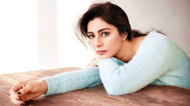 কেন ৫২ বছরেও সিঙ্গেল টাবু?
