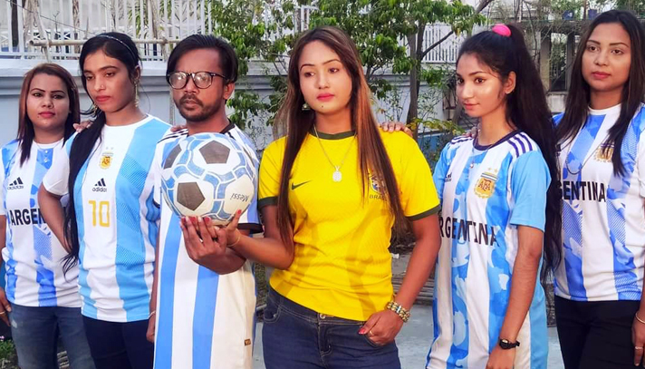 আর্জেন্টিনার ভক্তদের জন্য গাইলেন হিরো আলম