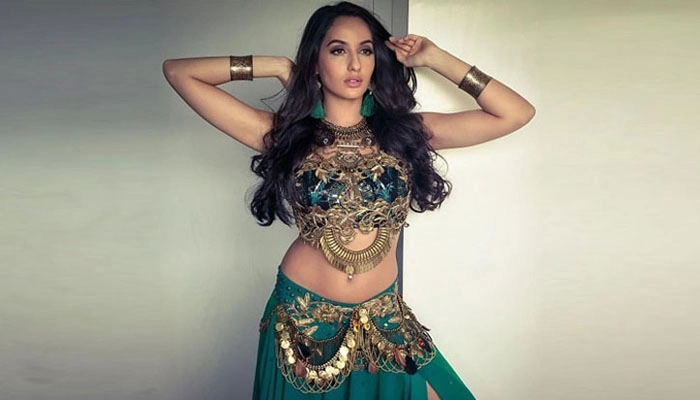 ঢাকায় পৌঁছেছেন নোরা ফাতেহি