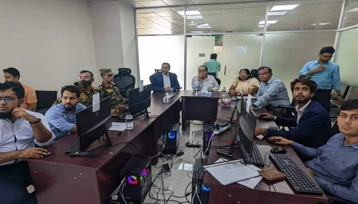 সিসি ক্যামেরা ব্যবহারে দায়িত্বশীলতা বেড়েছে, কমেছে অনিয়ম: সিইসি