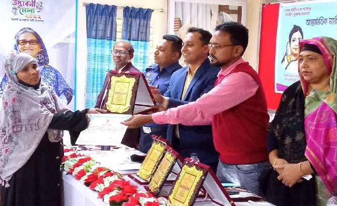 মেহেন্দিগঞ্জে আন্তর্জাতিক নারী নির্যাতন প্রতিরোধ পক্ষ ও বেগম রোকেয়া দিবস পালিত