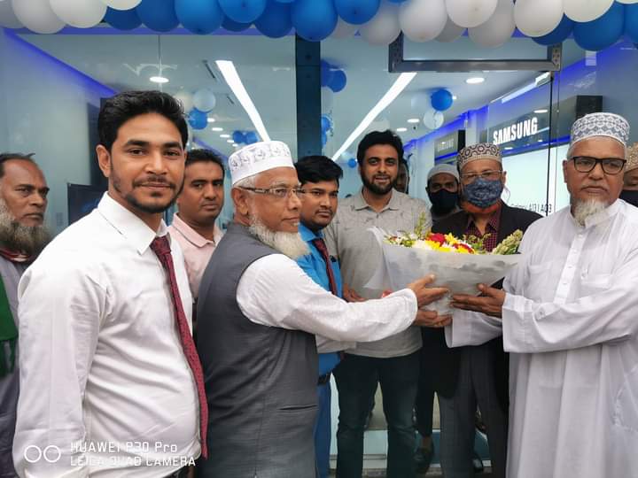 বোরহানউদ্দিন কুঞ্জেরহাটে গ্রামীণফোন সেন্টারের শুভ উদ্বোধন 
