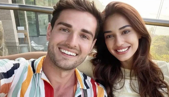 টাইগারের সঙ্গে বিচ্ছেদ, কার প্রেমে মজলেন দিশা পাটানি?