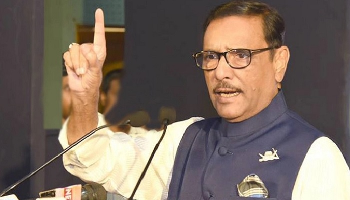 লাঠির সঙ্গে বাংলাদেশের পতাকা লাগিয়ে মাঠে নামলে খবর আছে