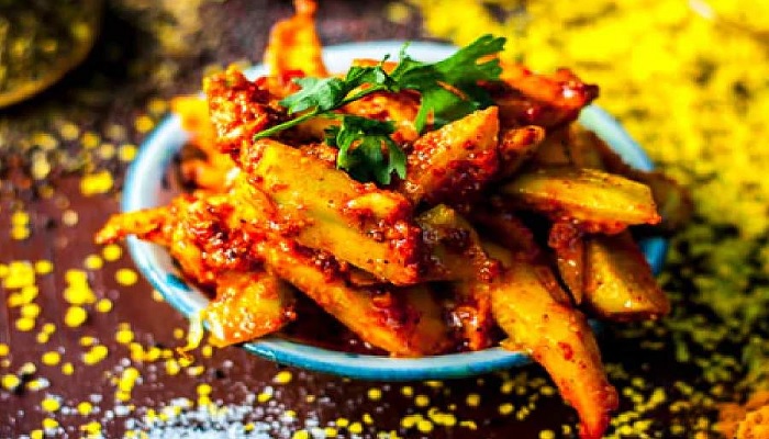 মুলার টক-ঝাল আচার