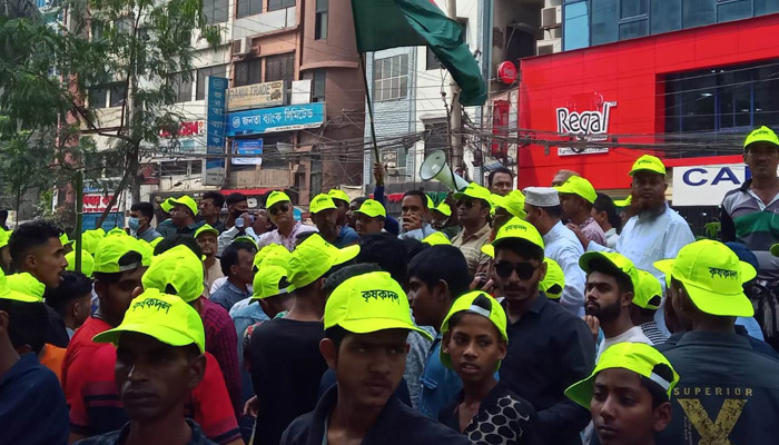 নয়াপল্টনে জড়ো হচ্ছে বিএনপির নেতাকর্মীরা