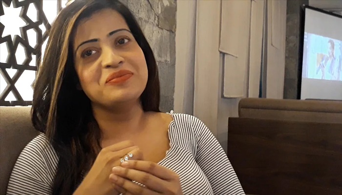সানাই কি বিচ্ছেদের ইঙ্গিত দিচ্ছেন?
