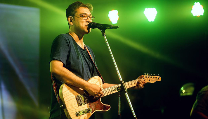 আবারও ঢাকা মাতাবেন অনুপম