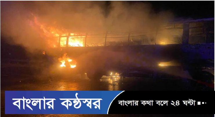 ভারতে চলন্ত বাসে আগুন লেগে ৯ জন নিহত