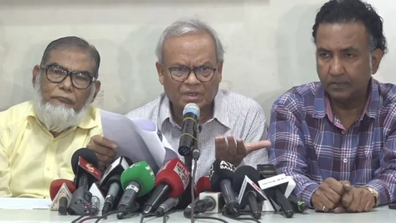 শিক্ষকদের অনাহারের দিকে ঠেলে দিচ্ছে সরকার: রিজভী