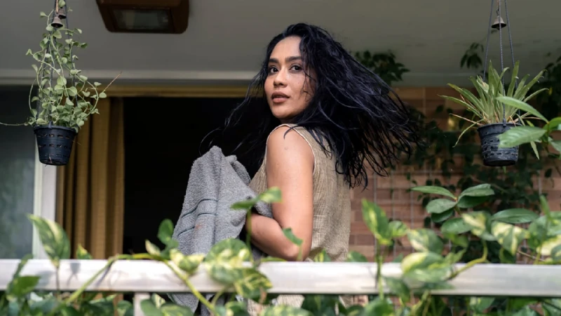 পদত্যাগ করেছেন মম