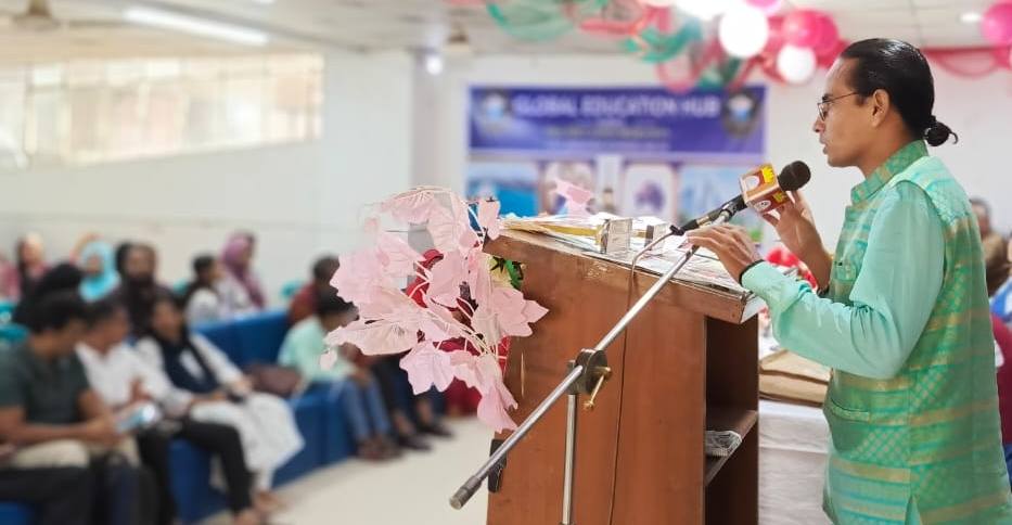 এখনো মানবাধিকার হ্যাঙ্গারে ঝোলানো : মোমিন মেহেদী