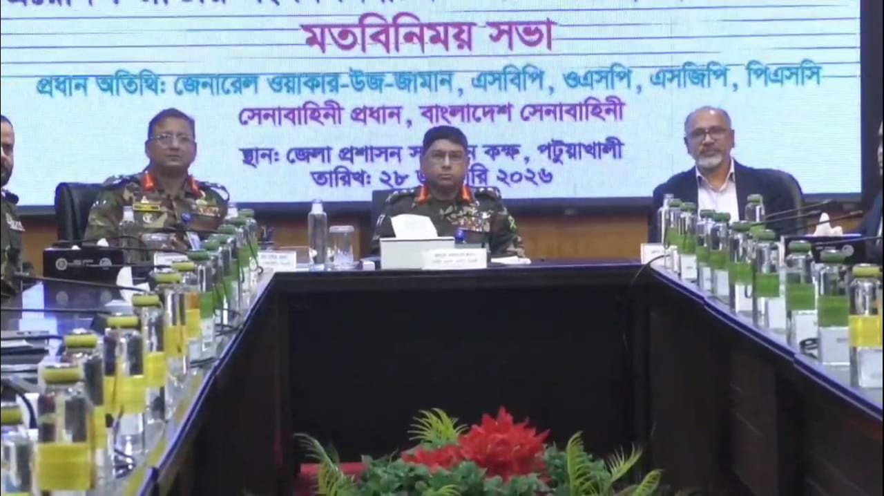 নির্বাচন ও গণভোট সামনে রেখে পটুয়াখালীতে সেনাপ্রধান