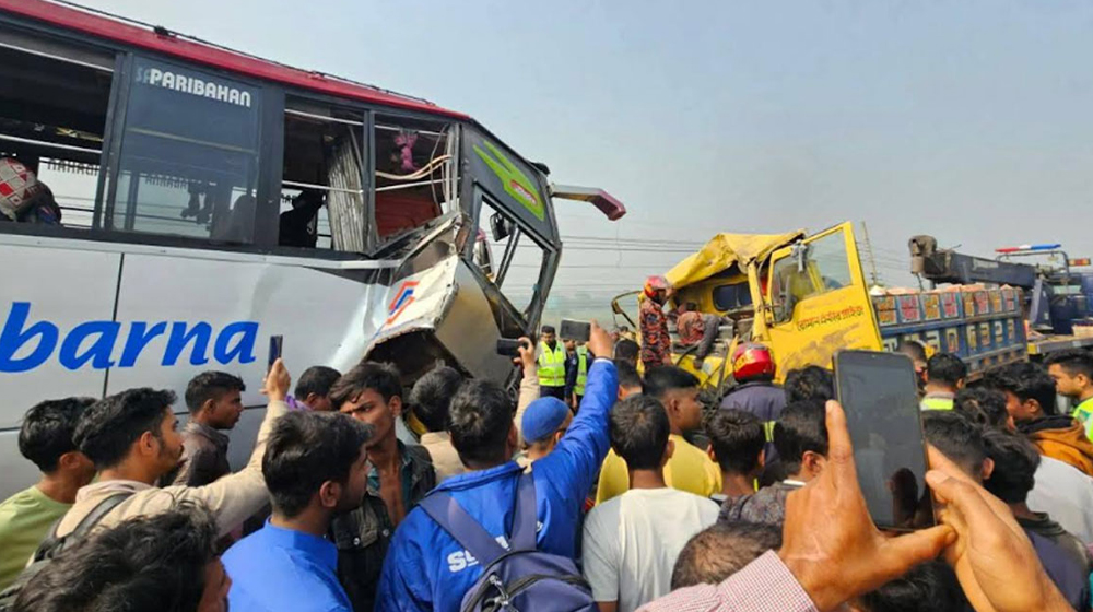 ভাঙ্গায় বাস-ট্রাকের মুখোমুখি সংঘর্ষে নিহত ২, আহত সাত