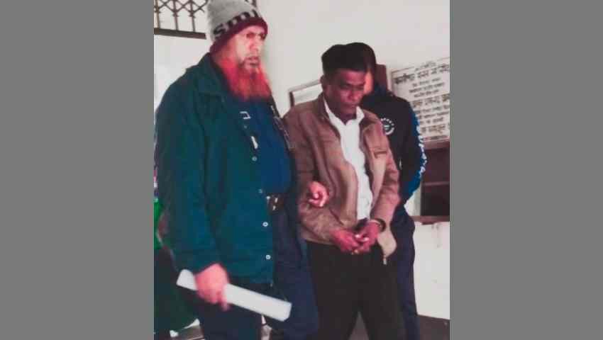 বরিশাল থেকে আখতার গ্রেফতার