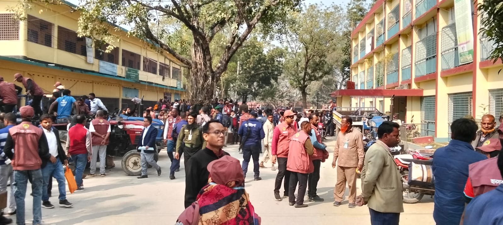 দিনাজপুর-৫ পার্বতীপুরে ৮৯ ভোটকেন্দ্রের মধ্যে ৩২টি ঝুঁকিপূর্ণ, প্রশাসন সর্বোচ্চ সতর্ক