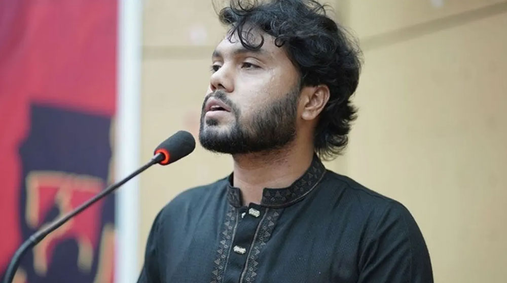 হাদির পরিবারের কাছে ফ্ল্যাটের দলিল ও চাবি হস্তান্তর