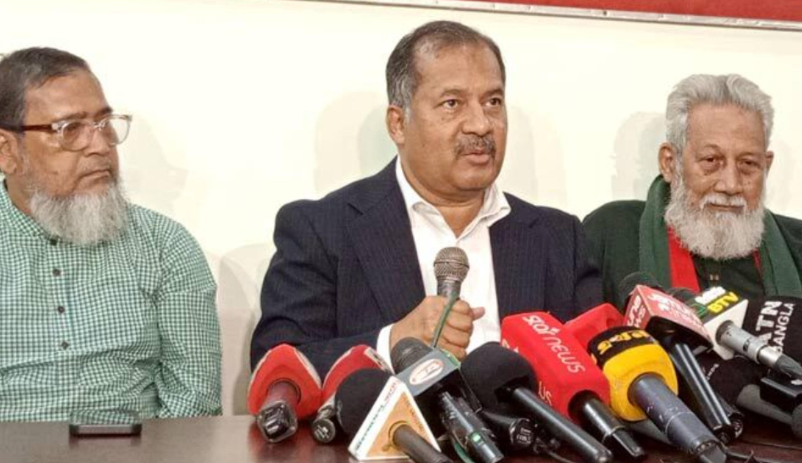 ওয়েজবোর্ড বাস্তবায়নে বাধা দ্রুত দূর করা হবে: তথ্যমন্ত্রী জহির উদ্দিন স্বপন