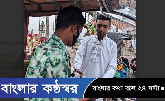 পটুয়াখালীর চৌরাস্তায় কলেজ ছাত্রদলের উদ্যোগে ইফতার বিতরণ