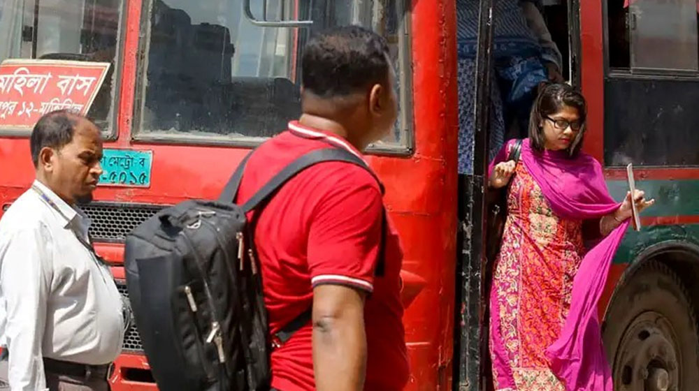 রাজধানীতে নারীদের জন্য আলাদা বাস সার্ভিস চালুর নির্দেশ প্রধানমন্ত্রীর