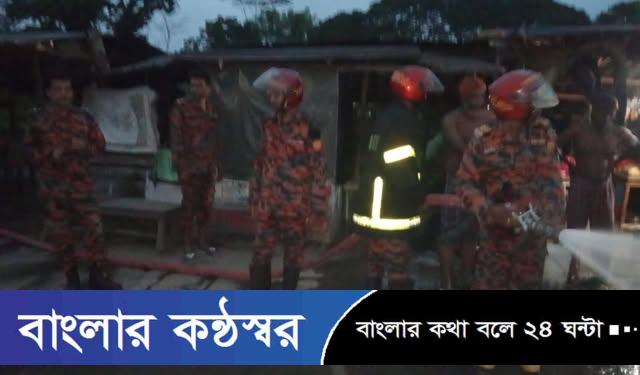 গৌরনদীতে বোতলজাত তেল ভরতে গিয়ে বাইকে আগুন, বাইকার দগ্ধ