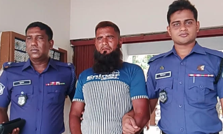 পিরোজপুরে ব্যবসায়ীর বাড়িতে ডাকাতি চেষ্টা, গ্রেফতার ৩