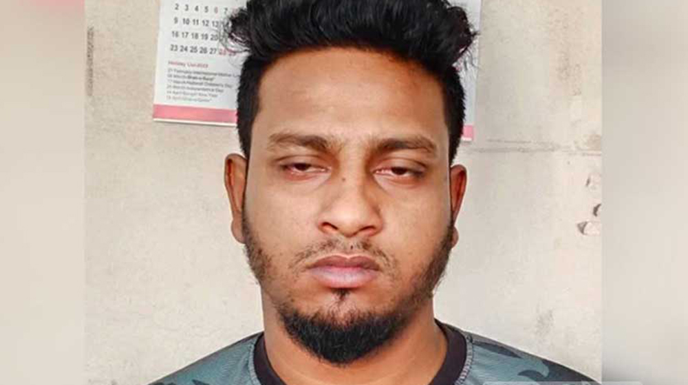 খুলনায় যুবককে তুলে নিয়ে কুপিয়ে হত্যা