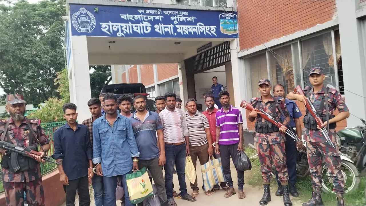 ভারতে অনুপ্রবেশকালে আটক ১০ বাংলাদেশি