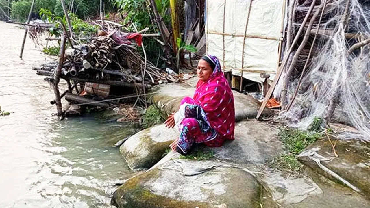 নিঃস্ব দম্পতির জিওব্যাগই এখন শেষ আশ্রয়