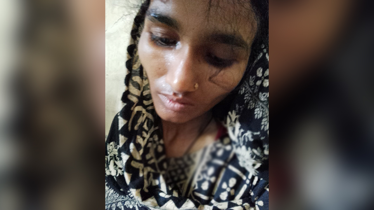 দেড় বছরের শিশুকন্যাকে গলা কেটে হত্যা করলেন মা