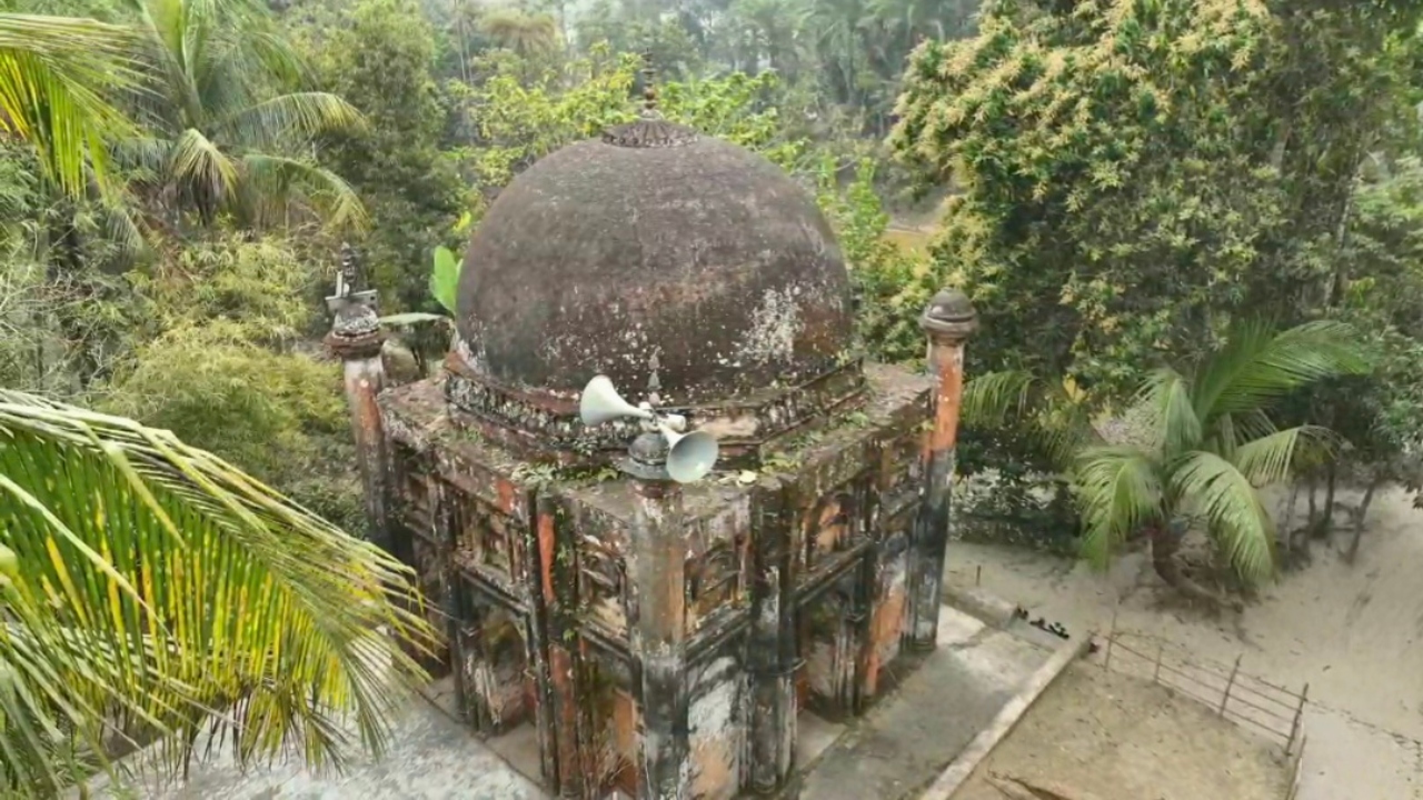ধ্বংসের মুখে ৪শ বছরের পুরোনো ‘জিন মসজিদ’