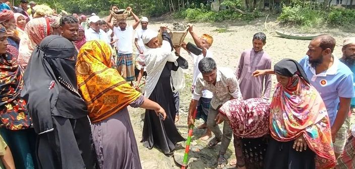 ৪৬ বছর পর প্রাণ ফিরে পেল মৃতপ্রায় স্বনির্ভর খাল