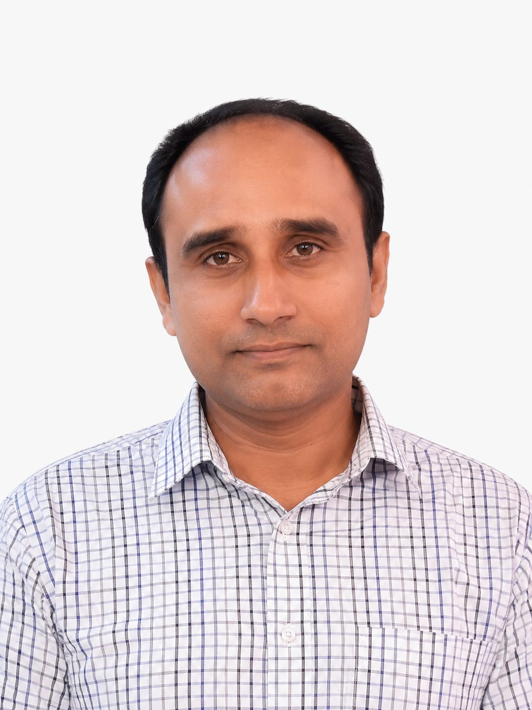 মুলাদী ইউএনও কার্যালয় অফিস সহকারী মেহেদীর বিরুদ্ধে জমি দখল-হামলা ও লুটের অভিযোগ