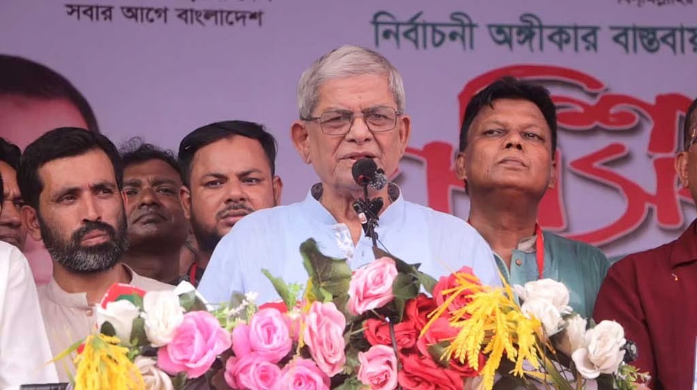 নতুন বাংলাদেশ গড়ার পথে বিভ্রান্ত হওয়া যাবে না: ফখরুল