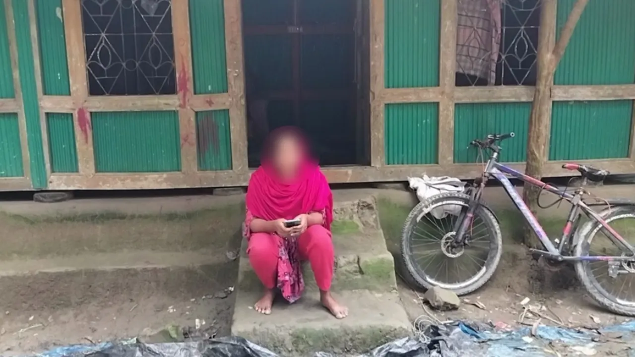 প্রেমিকের বাড়িতে প্রেমিকার অনশন, আত্মহত্যার হুমকি