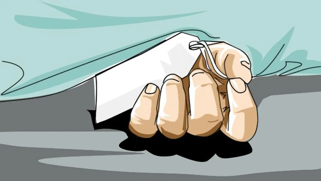 ফ্ল্যাটে নারীর গলাকাটা মরদেহ, স্বামী পলাতক