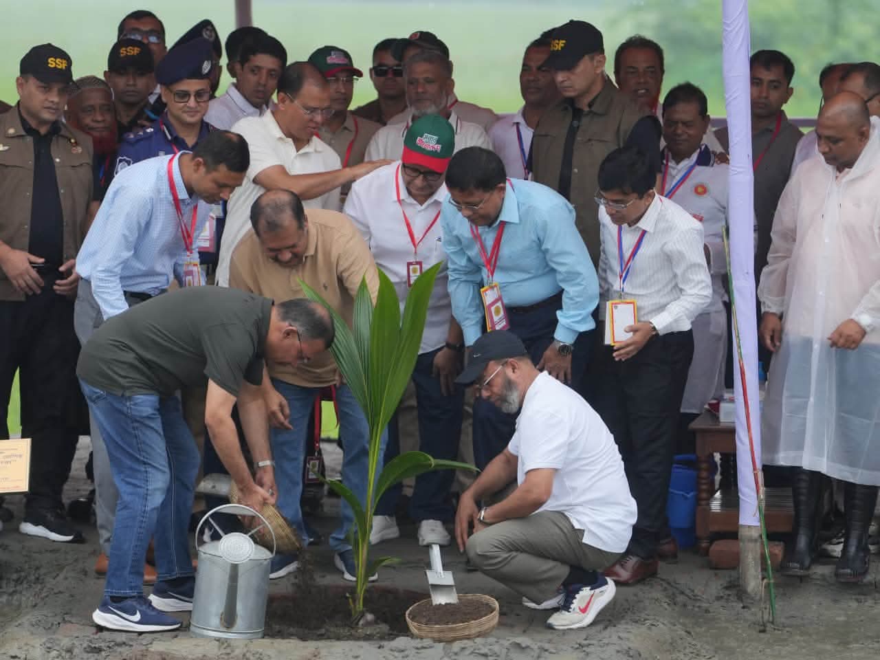 বরিশালে বৃক্ষরোপণ প্রধানমন্ত্রীর