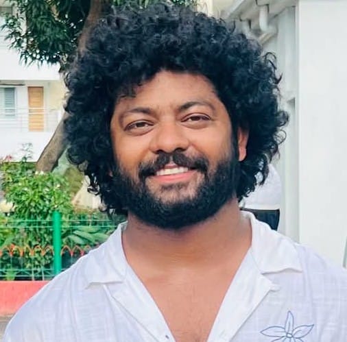 এবার কন্টেন্ট ক্রিয়েটর ও এনসিপি নেতা কাফির বিরুদ্ধে জমি দখল ও চাঁদাবাজির মামলা।