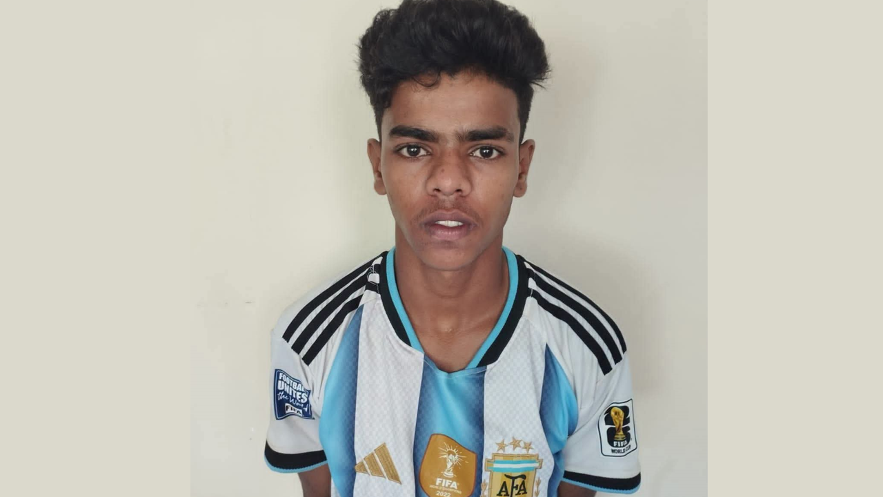 ৯০০ পিস ইয়াবাসহ আর্জেন্টিনা সমর্থক তরুণ গ্রেপ্তার