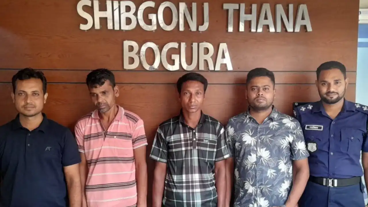 ডাকাতদের চিনে ফেলাই কাল হলো মিল মালিকের