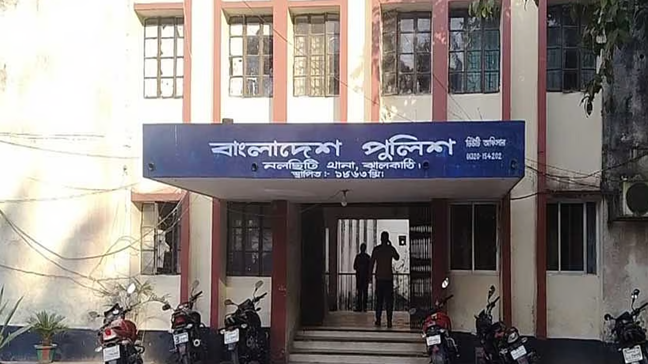শিশুকে নিয়ে নদীতে ঝাঁপ দেওয়া সেই মা পুলিশ হেফাজতে