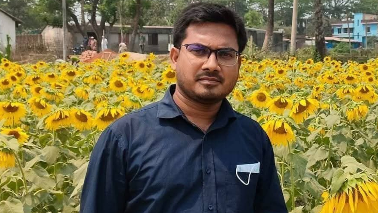 ট্রাক-মোটরসাইকেল সংঘর্ষে কৃষি কর্মকর্তা নিহত