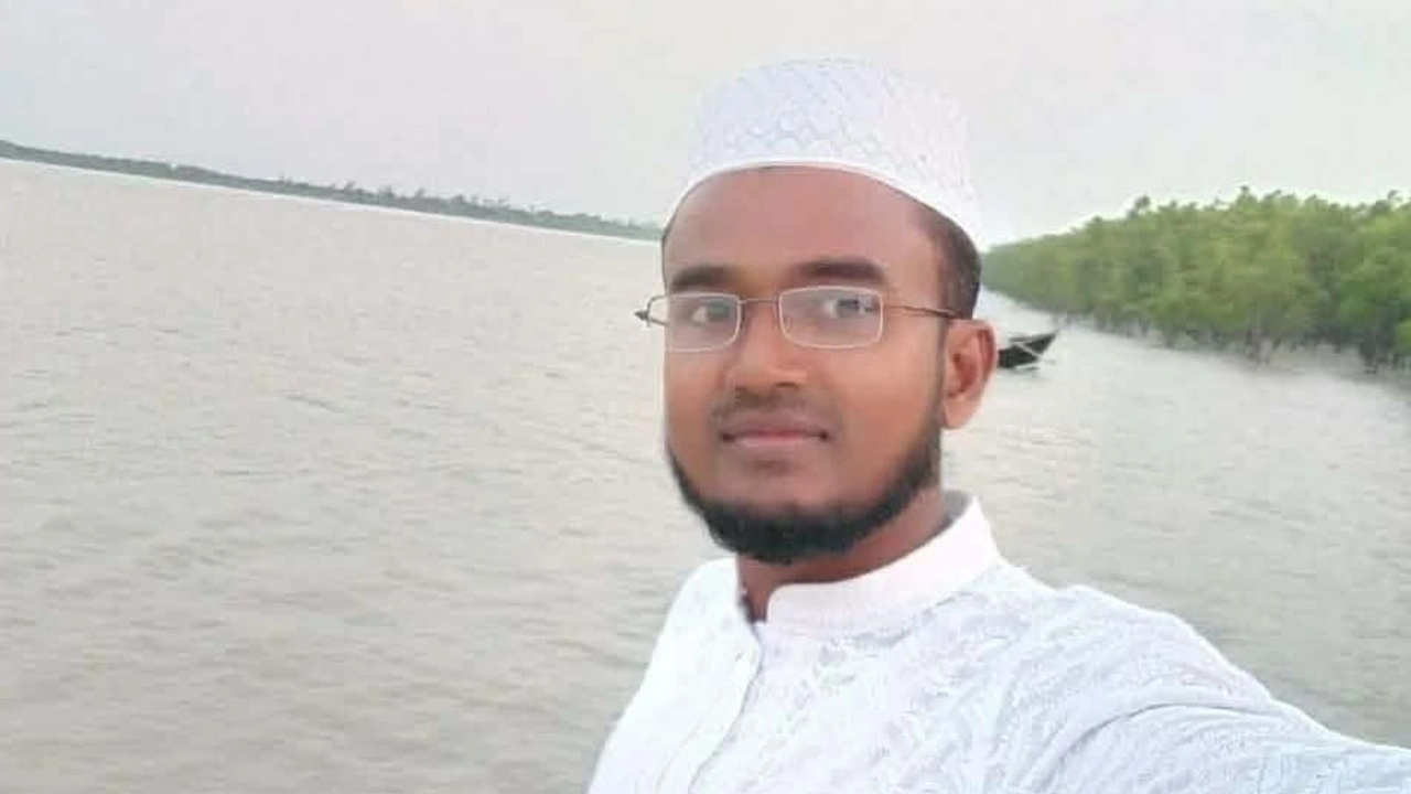 ফেসবুকে স্ট্যাটাস দিয়ে জামায়াত নেতার পদত্যাগ