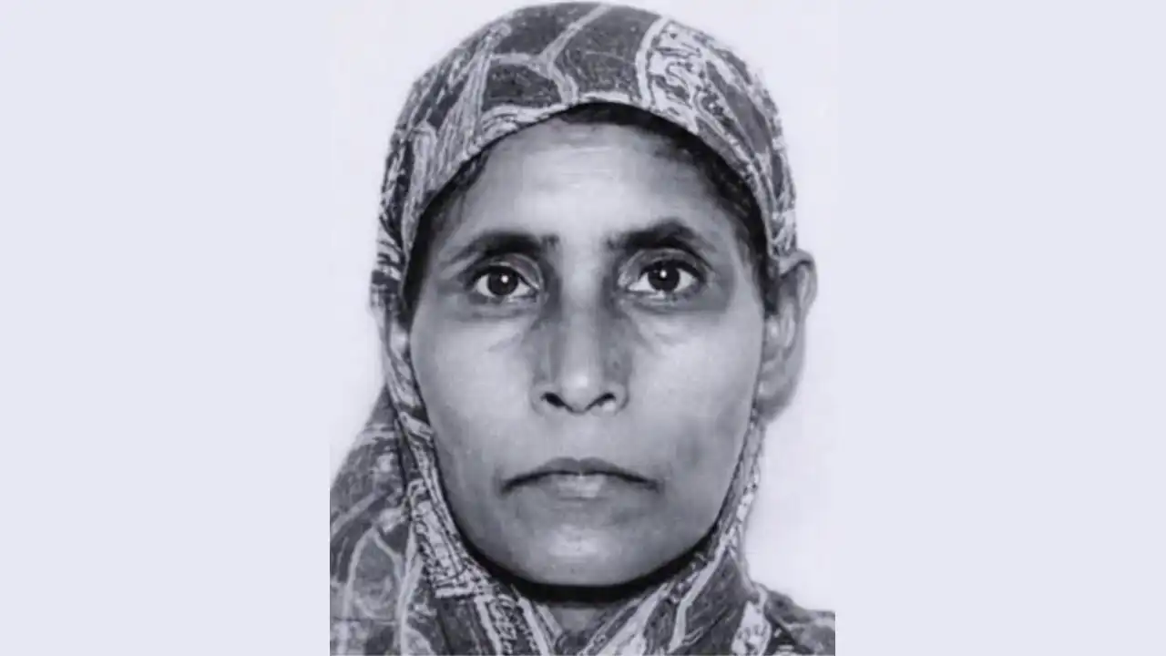 হাঁস নিয়ে বিরোধ, নাতির লাথিতে প্রাণ গেল নানির